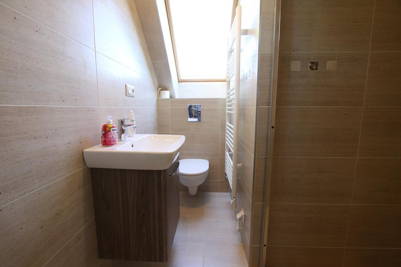 Flamingo Panzio Es Borhaz Bed & Breakfast Etyek Exterior photo
